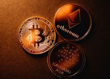 8 Crypto Coins Experts Are Expected To Buy In 2023